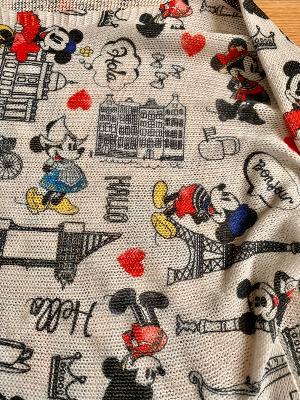 Vintage Disney Sweater Mickey Mouse Europe Graphic Print - Picture 4 of 9
